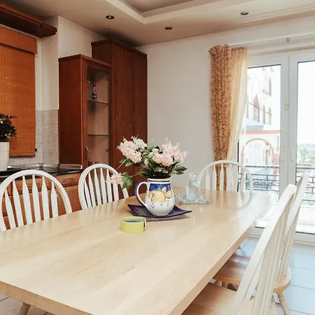 Sunny Crete Apartment
